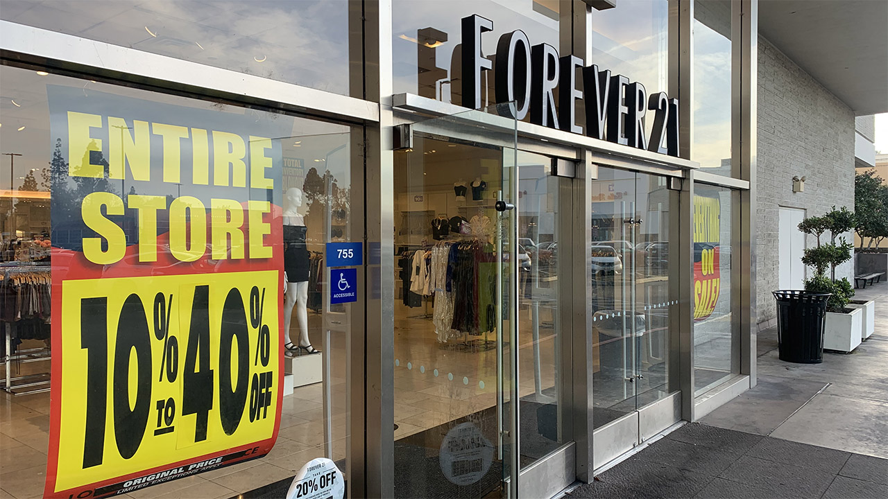 谁杀死了Forever 21？从快时尚巨头到破产清算，一场商业模式的彻底溃败